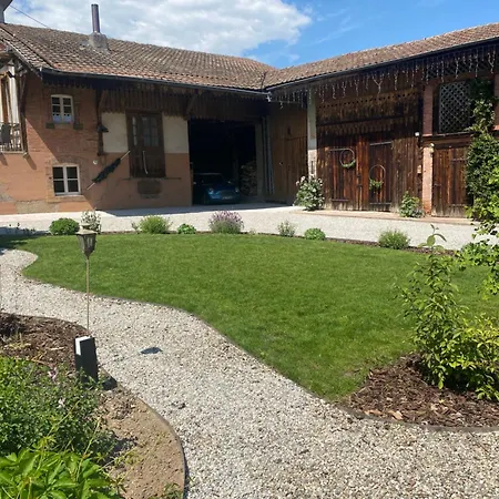 ゲストハウス Les De La Oberlin ベーブレンハイム